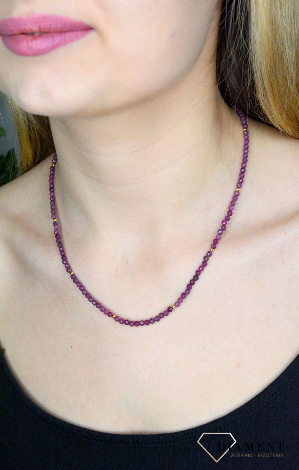 Naszyjnik damski kolorowe kamienie naturalne rubin DIA-NSZ-8052-925. Naszyjniki z kamieniami naturalnymi od lat zachwycają elegancją i ponadczasowym pięknem. Drobne koraliki kamieni naturalnych w kolorze różowym. Naszyjnik to.jpg