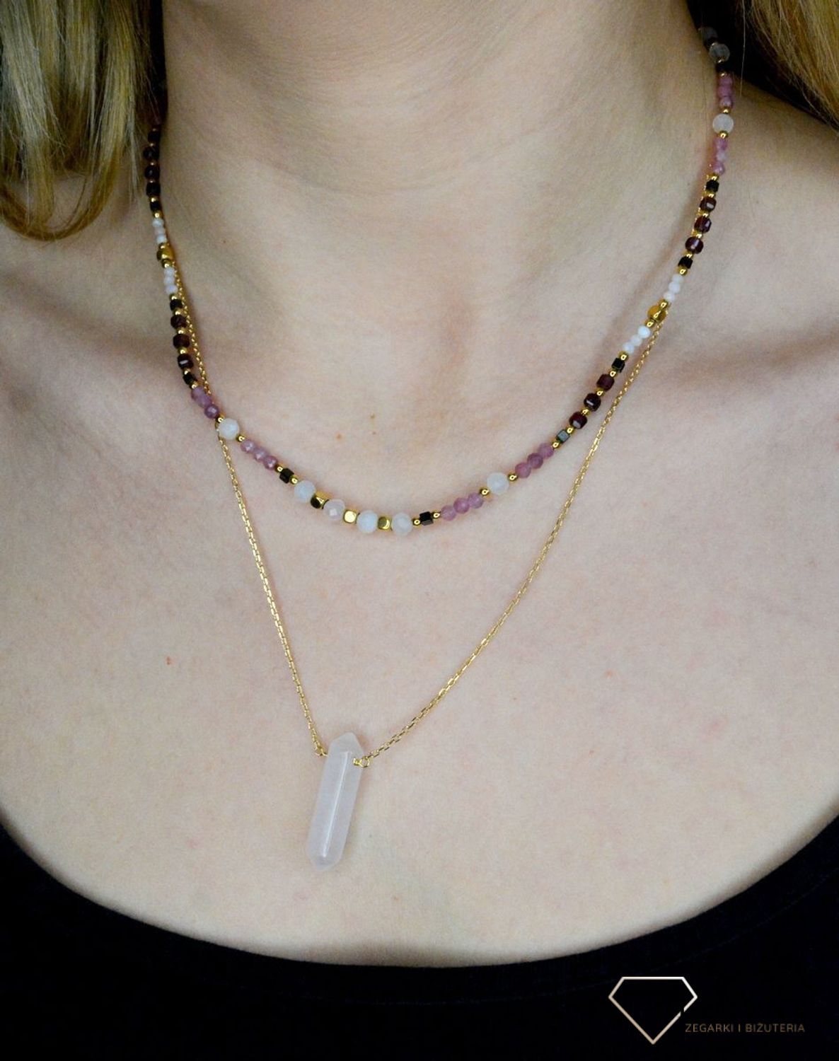 Naszyjnik damski kolorowe kamienie naturalne kwarc różowy, opal, granat, turmalin DIA-NSZ-8053-925.  Naszyjniki z kamieniami naturalnymi od lat zachwycają elegancją i ponadczasowym pięknem. Drobne koraliki kamieni naturalnych.jpg