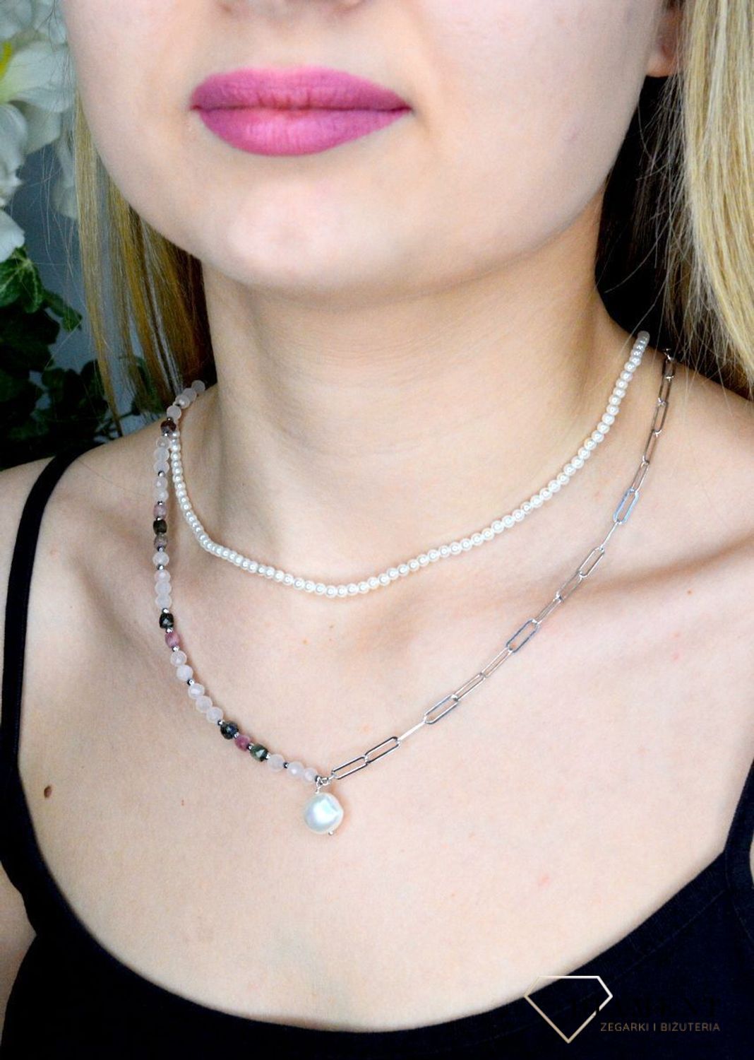 Naszyjnik damski kolorowe kamienie naturalne turmalin, perła, kwarc różowy DIA-NSZ-8125-925.  Naszyjniki z kamieniami naturalnymi od lat zachwycają elegancją i ponadczasowym pięknem. Drobne koraliki kamieni naturalnych w odcie.jpg