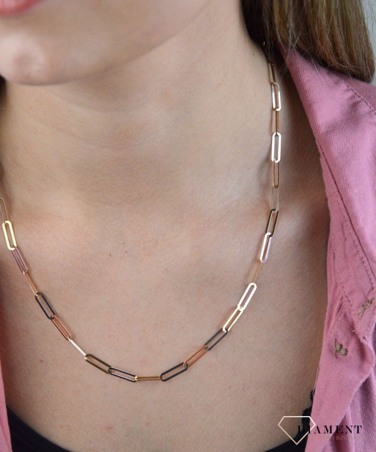 Złoty naszyjnik 585 damski z białego i żółtego złota DIA-NSZ-8141-585. Piękne połączenie białego i żółtego złota w unikatowym naszyjniku sklepu jubilerskiego Diament, urzeka olśniewającym blaskiem kruszcu, który wspaniale podk.jpg