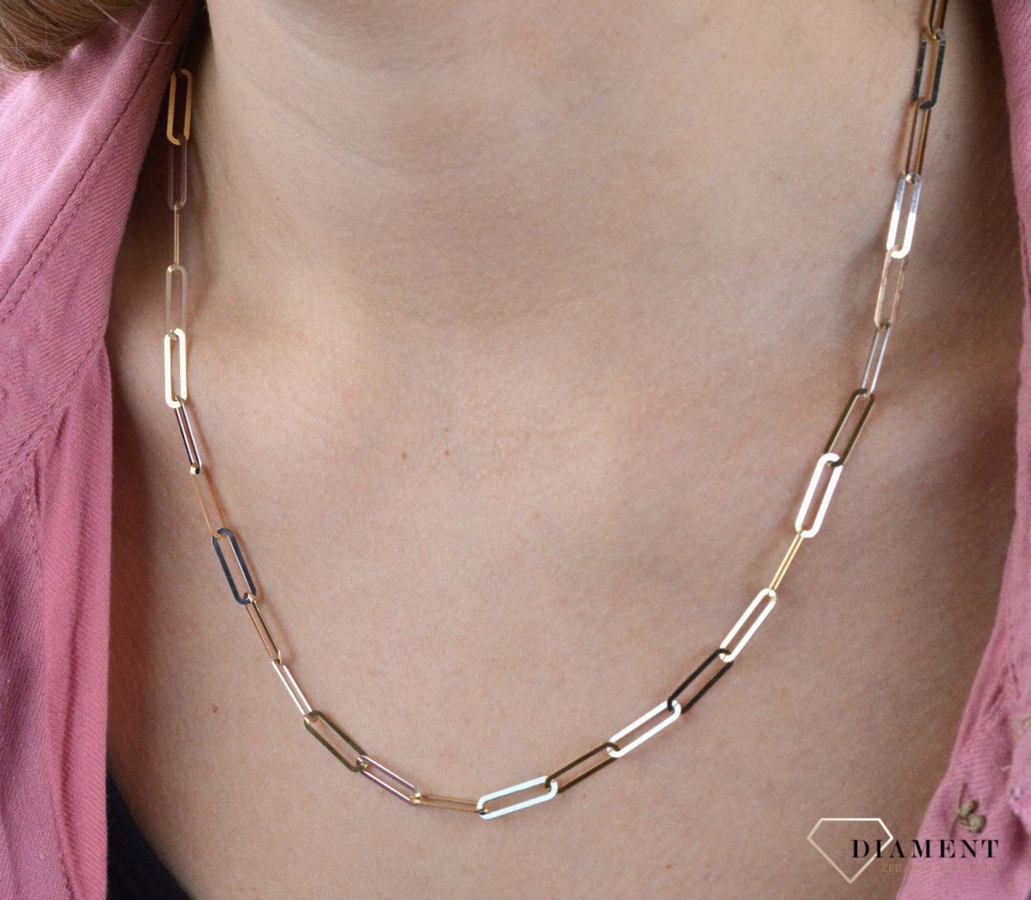 Złoty naszyjnik 585 damski z białego i żółtego złota DIA-NSZ-8141-585. Piękne połączenie białego i żółtego złota w unikatowym naszyjniku sklepu jubilerskiego Diament, urzeka olśniewającym blaskiem kruszcu, który wspaniale podk.jpg