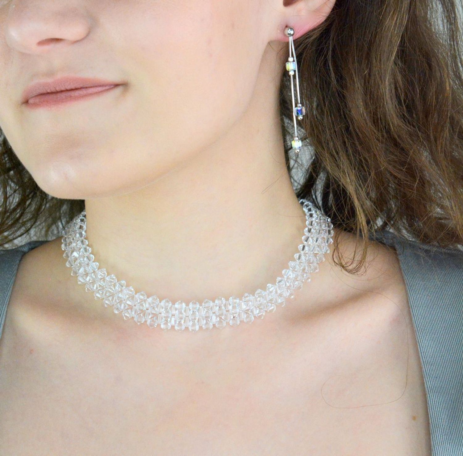 Srebrny naszyjnik damski 925 z kryształkami Swarovski typu choker DIA-NSZ-8609-925. Naszyjnik ślubny. Biżuteria ślubna. Błyszczący naszyjnik z kryształkami. Pomysł na prezent.1.jpg