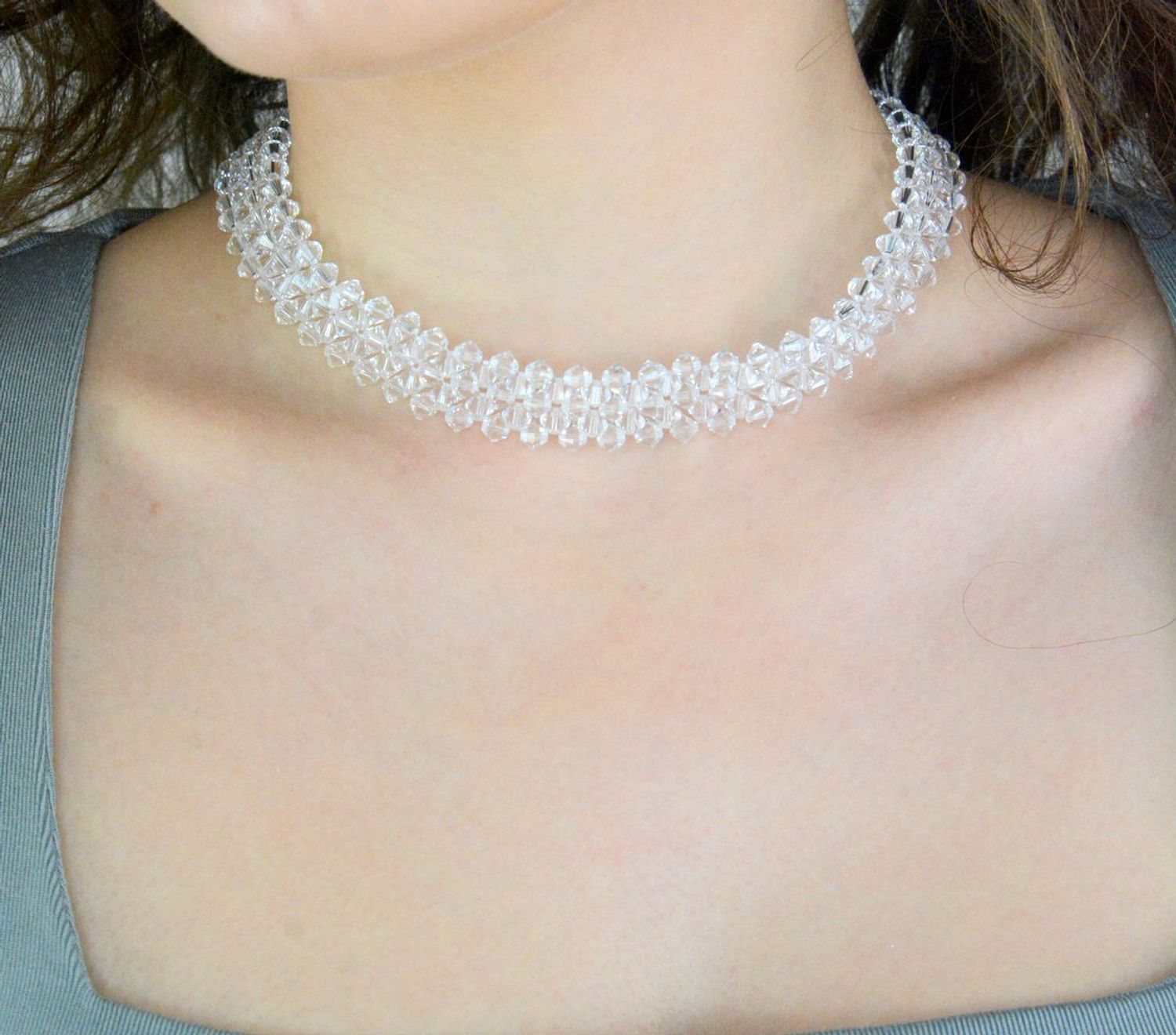Srebrny naszyjnik damski 925 z kryształkami Swarovski typu choker DIA-NSZ-8609-925. Naszyjnik ślubny. Biżuteria ślubna. Błyszczący naszyjnik z kryształkami. Pomysł na prezent.1.jpg