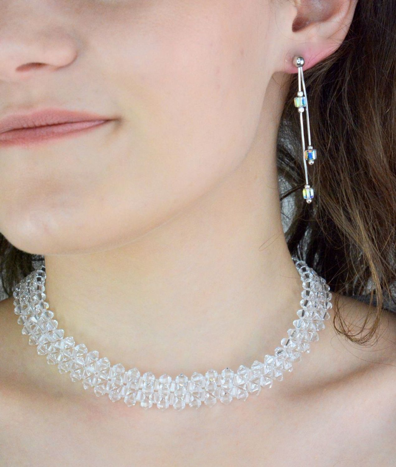 Srebrny naszyjnik damski 925 z kryształkami Swarovski typu choker DIA-NSZ-8609-925. Naszyjnik ślubny. Biżuteria ślubna. Błyszczący naszyjnik z kryształkami. Pomysł na prezent.1.jpg