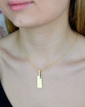 Naszyjnik srebrny damski pokryty złotem z matową prostokątną zawieszką DIA-NSZ-9084-925. Naszyjnik wykonany z najwyższej próby srebra o splocie ankier (1).JPG