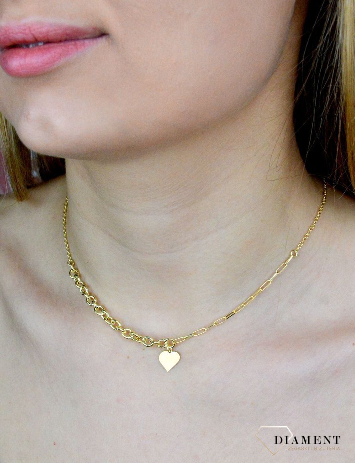 Naszyjnik srebrny pokryty złotem z serduszkiem DIA-NSZ-9097Z-925. Naszyjnik wykonany z najwyższej próby srebra o splocie ankier oraz spinacze wraz z zawieszką  blaszką w kształcie serca. Naszyjnik pokryty złotem dla ukochanej..jpg