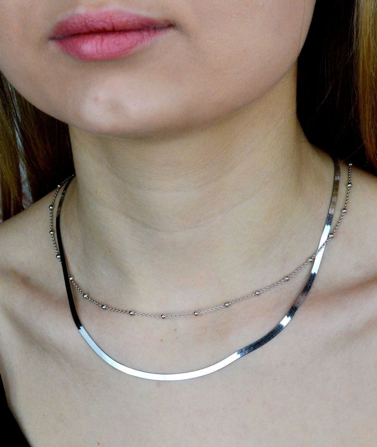 Naszyjnik srebrny damski żmijka z ozdobnymi kuleczkami DIA-NSZ-9116-925. Naszyjnik wykonany z najwyższej próby srebra o dwóch połączonych łańcuszkach, żmijka i ankier z ozdobnymi kuleczkami. Naszyjnik damski srebrny jest ideal.jpg