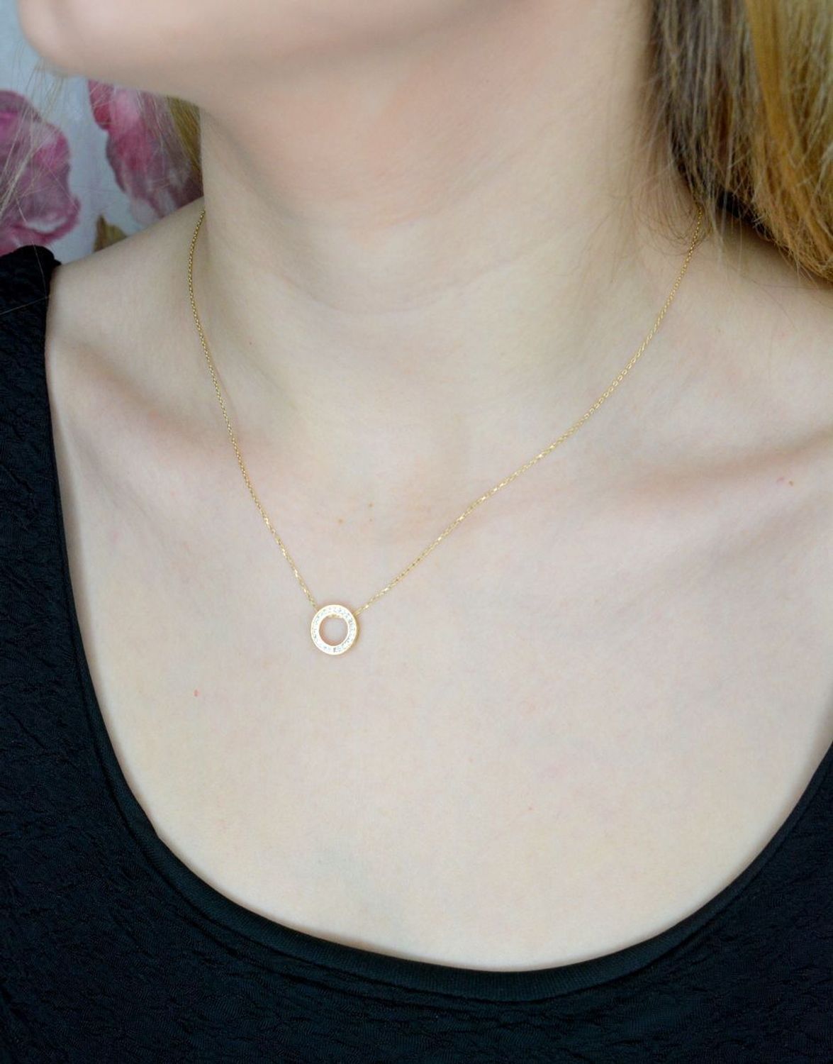 Naszyjnik złoty 585 z okrągłą zawieszką DIA-NSZ-9713-585 (2).jpg