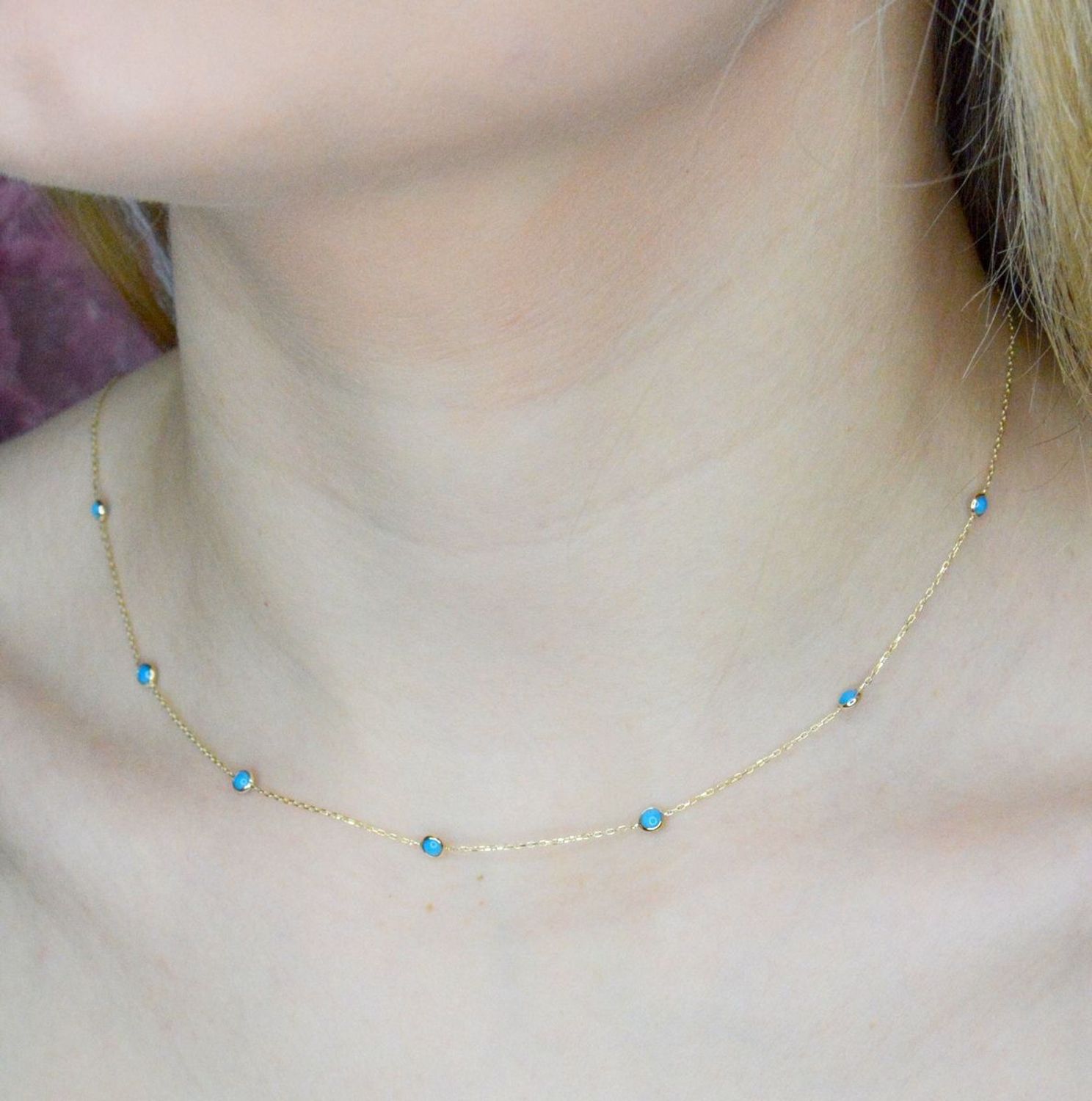 Złoty naszyjnik 585 z niebieskimi elementami DIA-NSZ-9720-585 (1).jpg