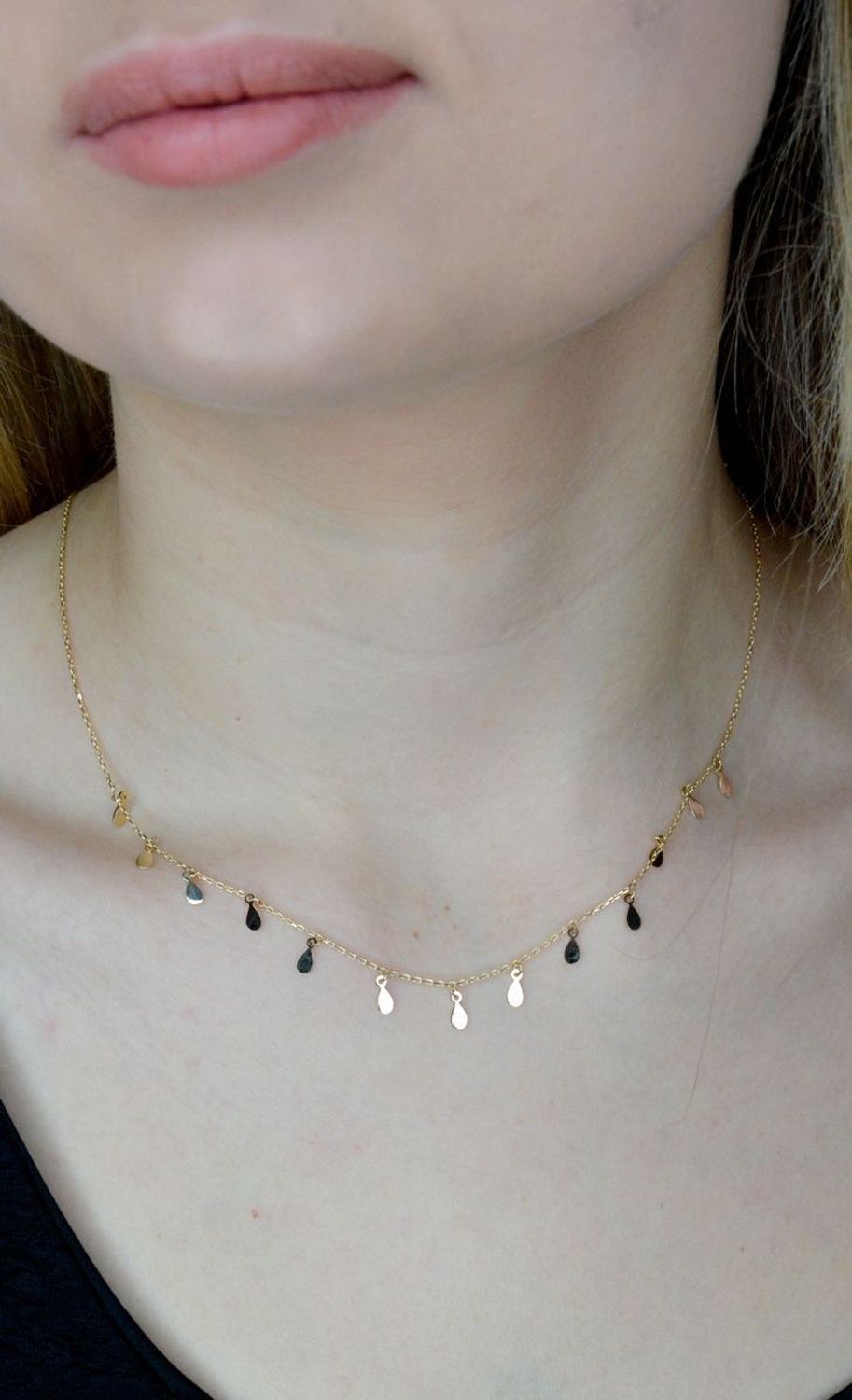 Naszyjnik złoty 585 z małymi zawieszkami DIA-NSZ-9724-585 (2).jpg