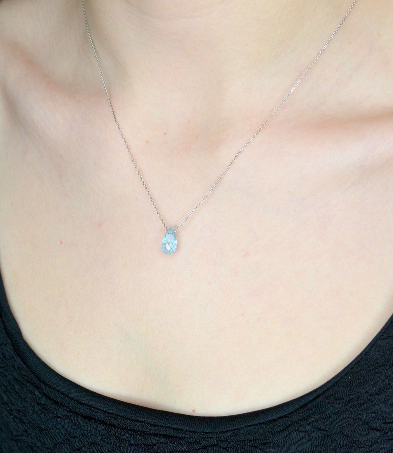 Srebrny naszyjnik damski z kamieniem naturalnym Topaz Sky Blue DIA-NSZ-9977-925 (2).jpg