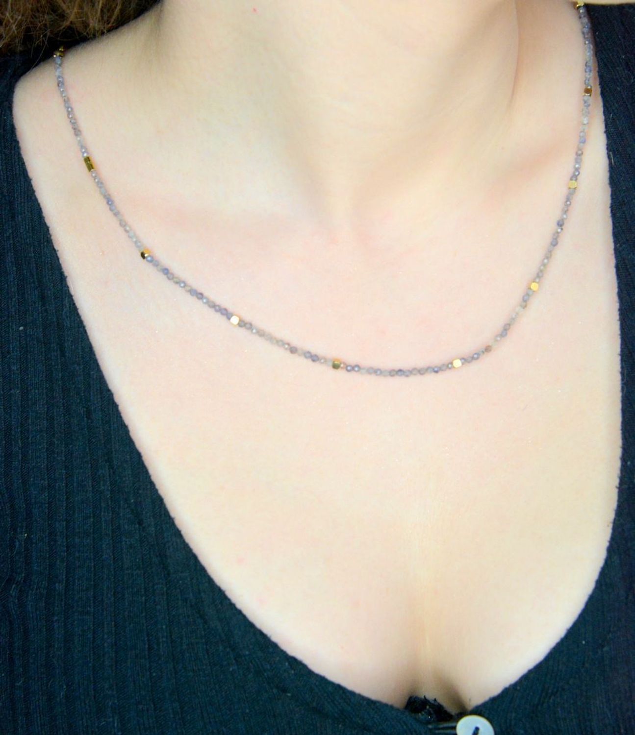 Naszyjnik lapis Phoenix DIA-NSZ-A1404254-STAL Naszyjnik damski lapis Phoenix. Naszyjniki z kamieniami naturalnymi od lat zachwycają elegancją i ponadczasowym pięknem.1.jpg