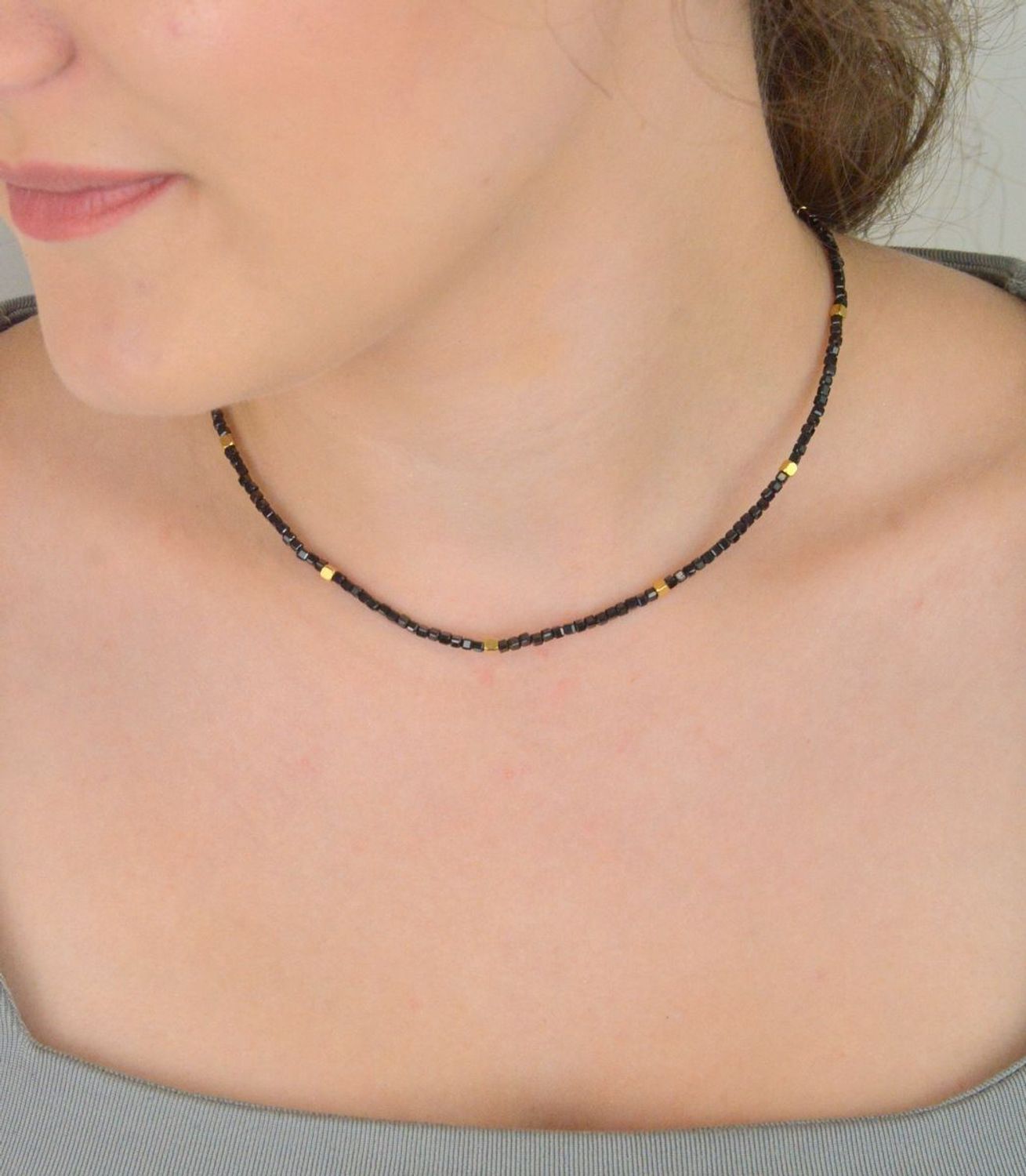 Naszyjnik damski stalowy z naturalnym spinelem  DIA-NSZ-A1484456-STAL.jpg