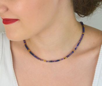 Naszyjnik damski stalowy z kamieniami naturalnymi lapisem lazuli i ametystem. Długość 40 + 5 cm, zapięcie na karabińczyk. Subtelna elegancja i naturalne piękno (2).JPG