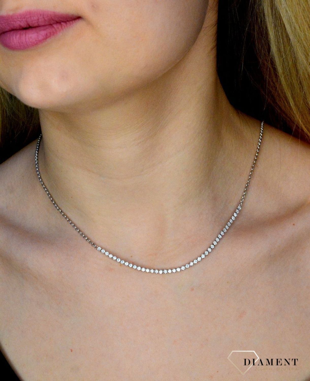 Srebrny naszyjnik ozdobiony błyszczącą cyrkonią DIA-NSZ-APARTI93-925.jpg