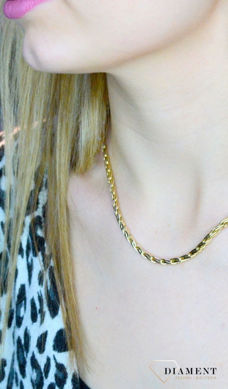 Złoty naszyjnik 585 kolia o wyjątkowym wzorze DIA-NSZ-B135.023Y-585. Naszyjnik wykonany ze złota próby 585, zapinany na karabińczyk. Jest to model bardzo prosty, ale szykowny ze względu na wykorzystanie do jego stworzeni.jpg