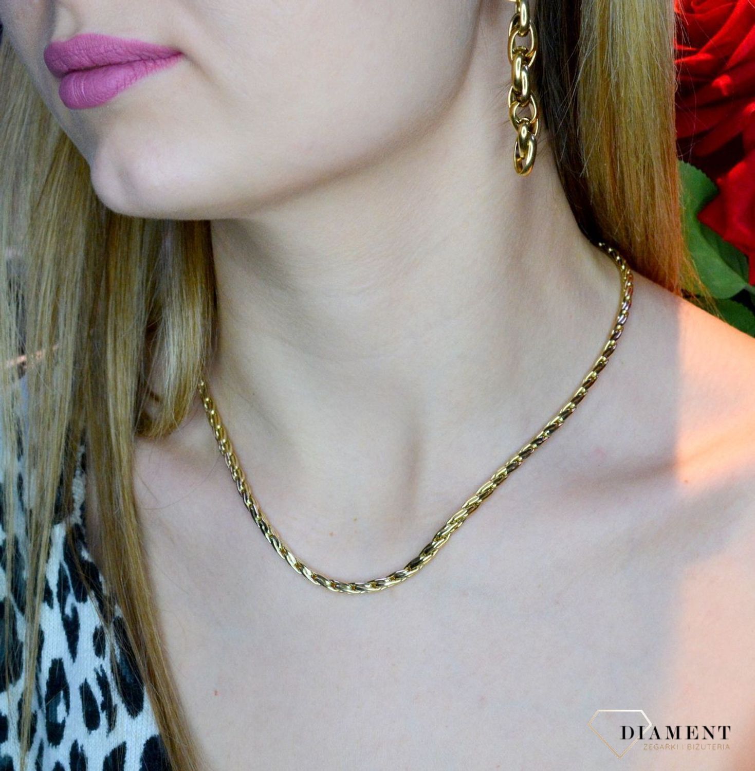 Złoty naszyjnik 585 kolia o wyjątkowym wzorze DIA-NSZ-B135.023Y-585. Naszyjnik wykonany ze złota próby 585, zapinany na karabińczyk. Jest to model bardzo prosty, ale szykowny ze względu na wykorzystanie do jego stworzeni.jpg