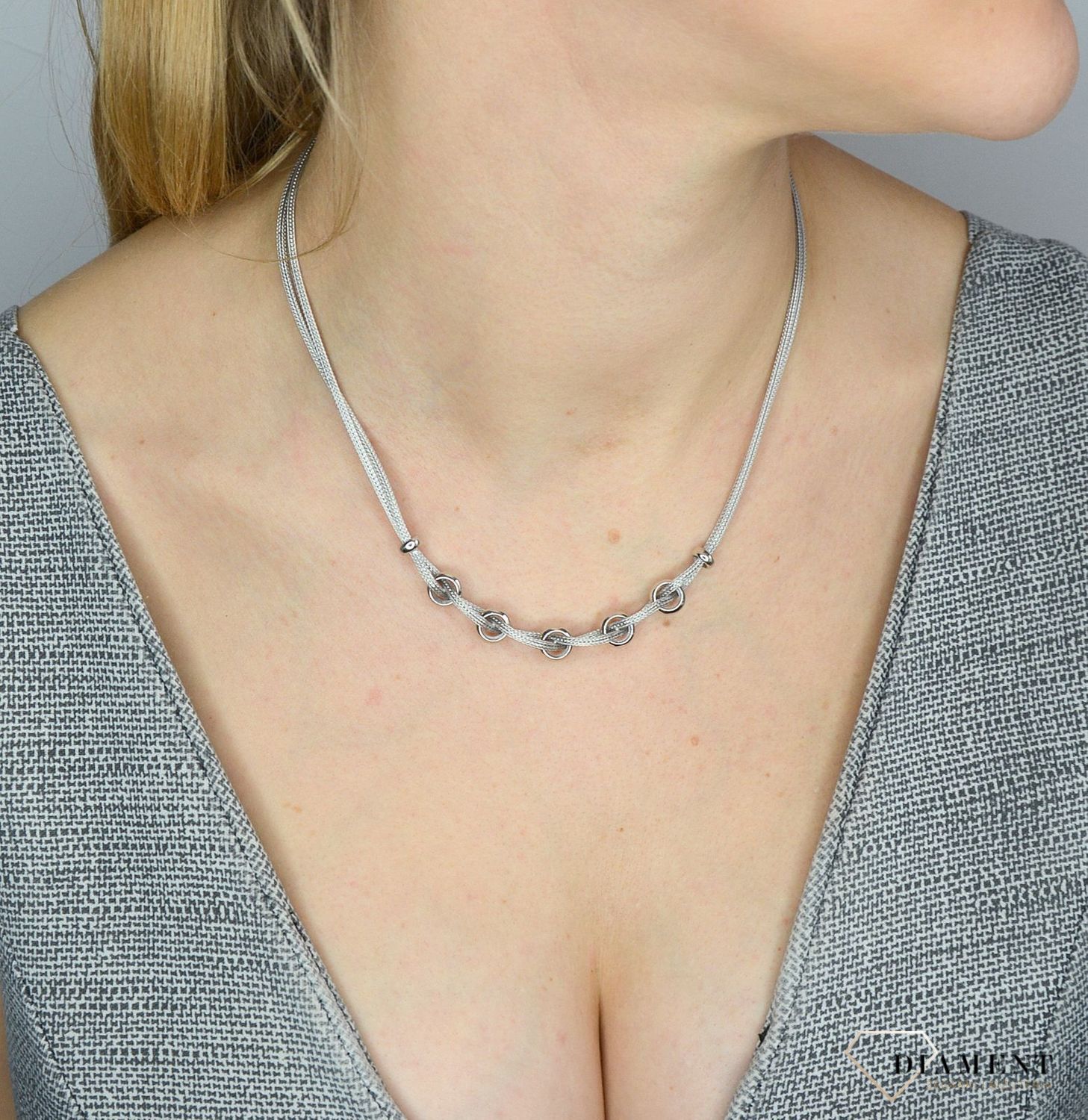 Srebrny naszyjnik z ozdobnymi kółeczkami BTNK004045.jpg