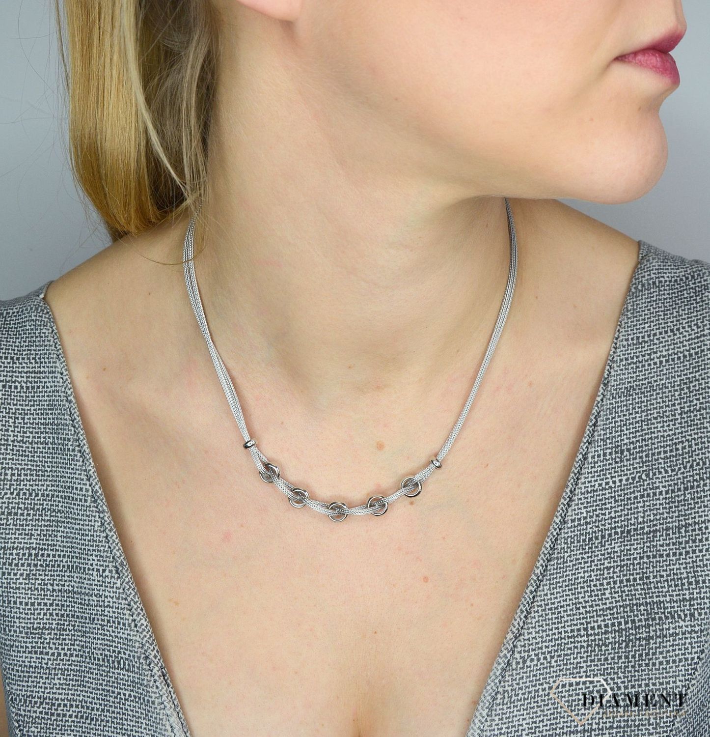 Srebrny naszyjnik z ozdobnymi kółeczkami BTNK004045.jpg