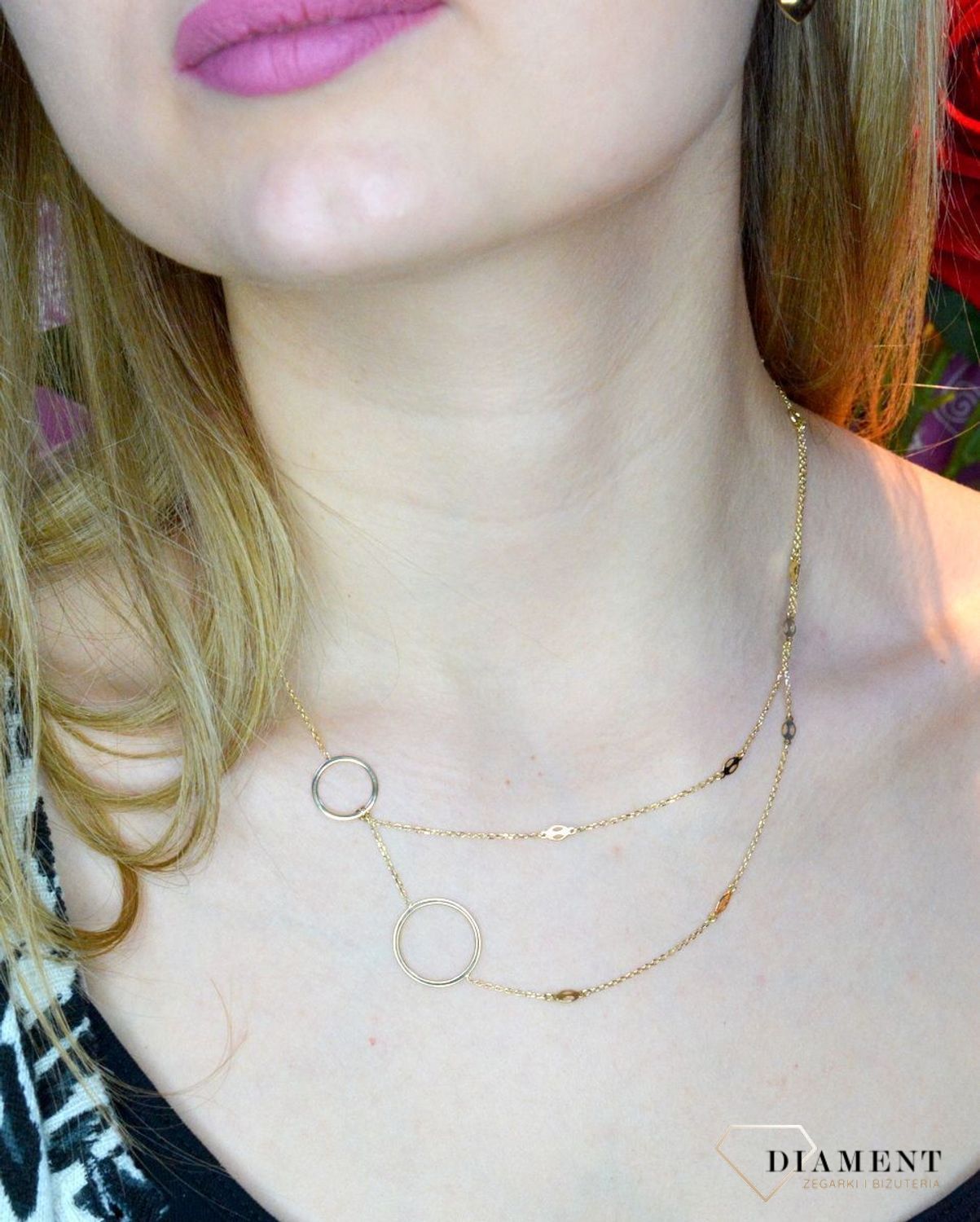 Złoty naszyjnik 585 celebrytka z kółeczkami DIA-NSZ-C13364-585.  Niezwykły blask szlachetnego kruszcu zamknięty w wyjątkowej formie. Subtelny kontur elementów ozdobnych perfekcyjnie prezentuje się z klasycznym łańcuszkie.jpg