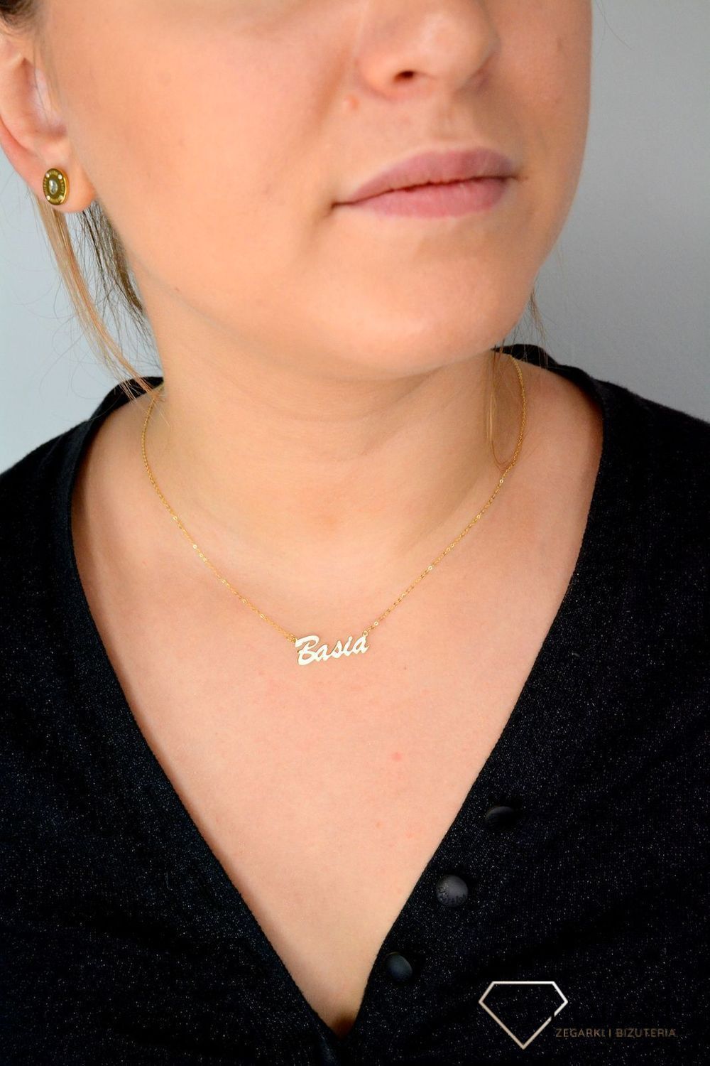 Złoty naszyjnik celebrytka z imieniem BASIA DIA-NSZ-CEL243NG8KBASIA-333.jpg