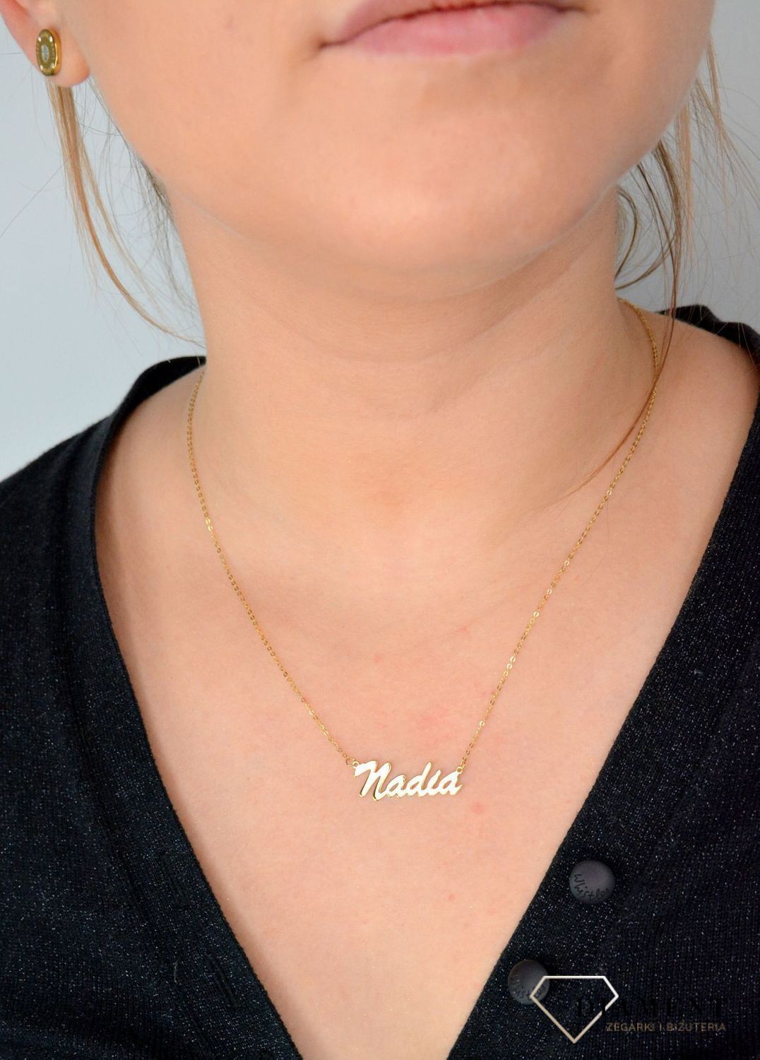 Złoty naszyjnik celebrytka z imieniem NADIA DIA-NSZ-CEL243NG8KNADIA-333.jpg