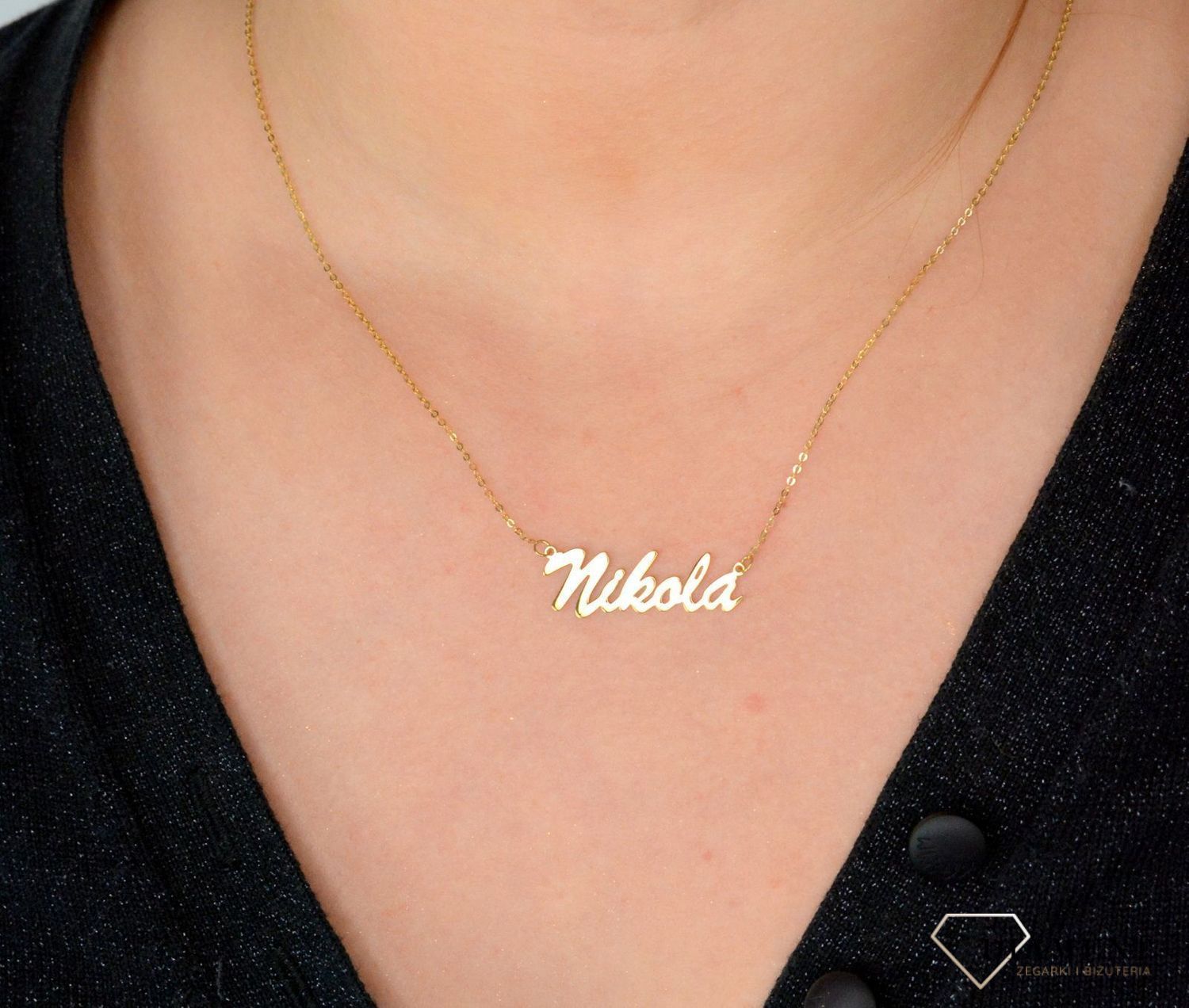 Złoty naszyjnik celebrytka z imieniem NIKOLA DIA-NSZ-CEL243NG8KNIKOLA-333v.jpg