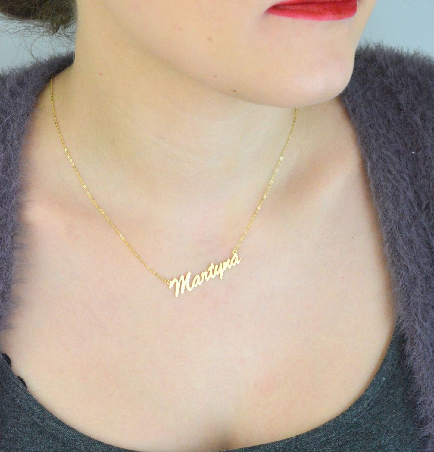 Delikatny naszyjnik złoty 333, łańcuszek ankier z napisem „Martyna”. Długość 42+3 cm, waga 1,24 g. Idealny prezent i personalizowany dodatek.1.jpg