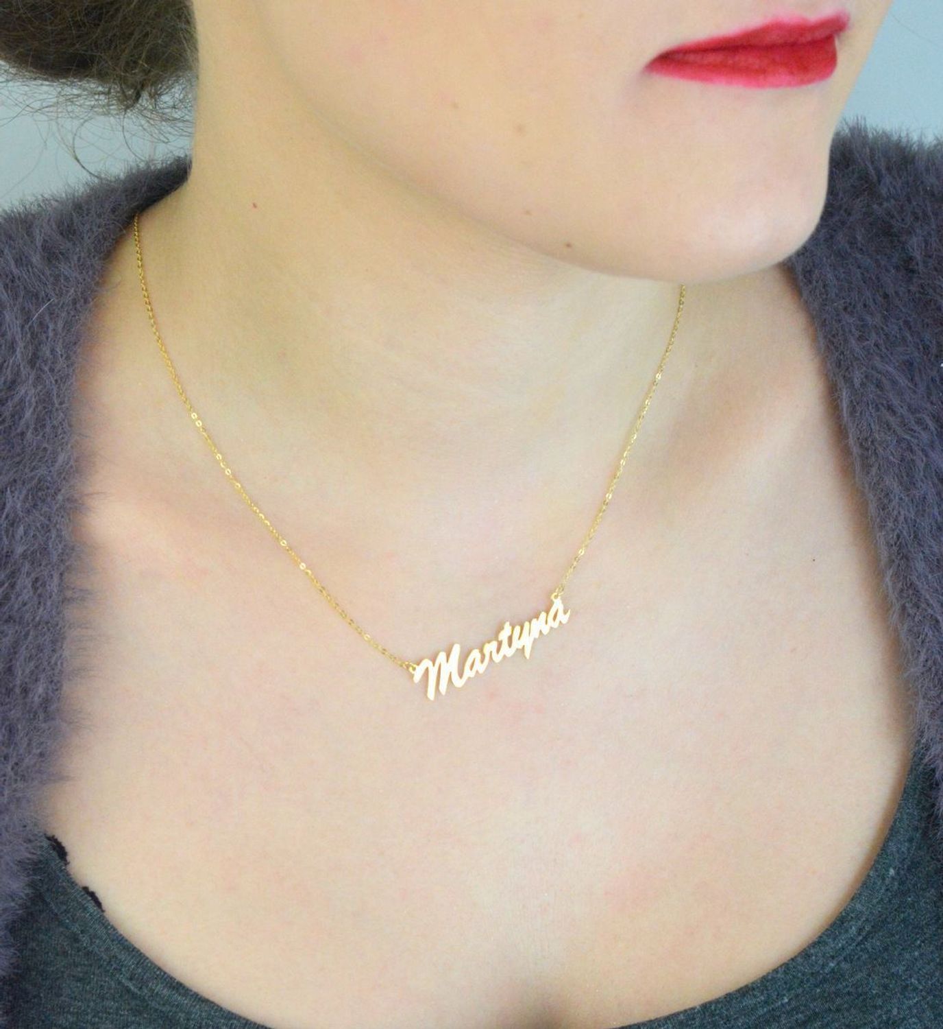 Delikatny naszyjnik złoty 333, łańcuszek ankier z napisem „Martyna”. Długość 42+3 cm, waga 1,24 g. Idealny prezent i personalizowany dodatek.1.jpg
