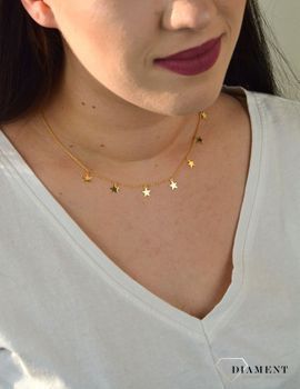 Srebrny naszyjnik pozłacany choker gwiazdki DIA-NSZ-CHOKER15-925. Prezentowany srebrny naszyjnik to doskonała propozycja dla kobiet, które cenią sobie uniwersalne i oryginalne dodatki (1).JPG