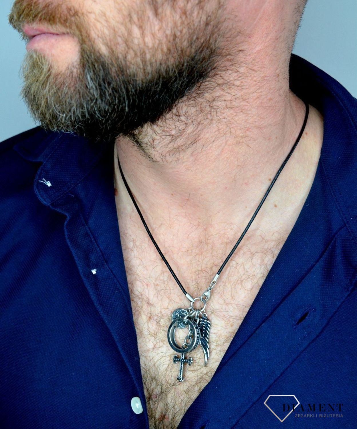 Naszyjnik męski stalowe zawieszki na czarnym rzemieniu DIA-NSZ-CSPBA5744.jpg