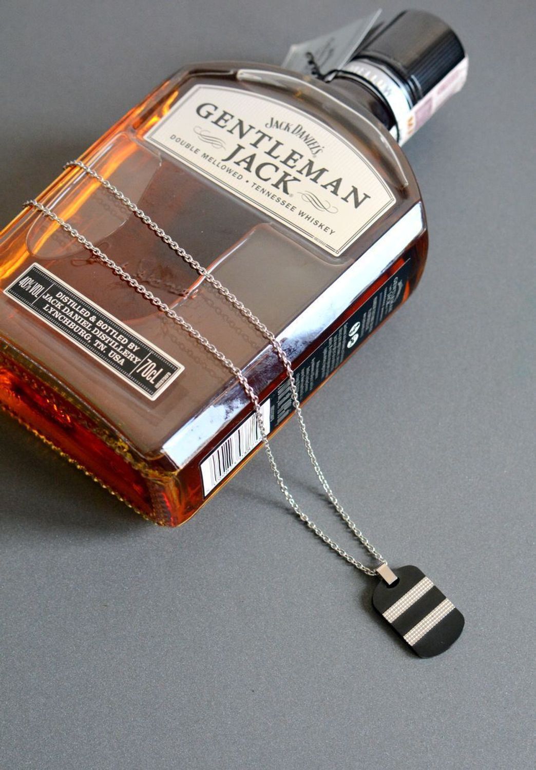 Naszyjnik męski nieśmiertelnik z możliwością graweru, biżuteria męska wykonany ze stali. Naszyjnik to wyjątkowy gadżet dla każdego mężczyzny, który podkreśli styl każdego faceta niezależnie od wieku1.jpg