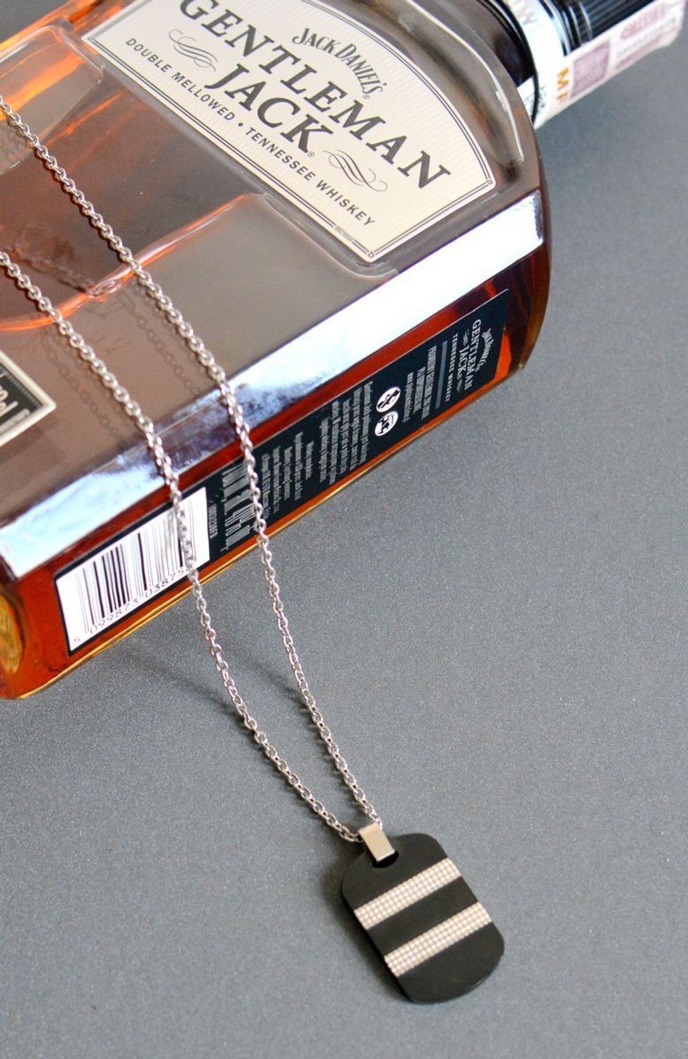 Naszyjnik męski nieśmiertelnik z możliwością graweru, biżuteria męska wykonany ze stali. Naszyjnik to wyjątkowy gadżet dla każdego mężczyzny, który podkreśli styl każdego faceta niezależnie od wieku1.jpg