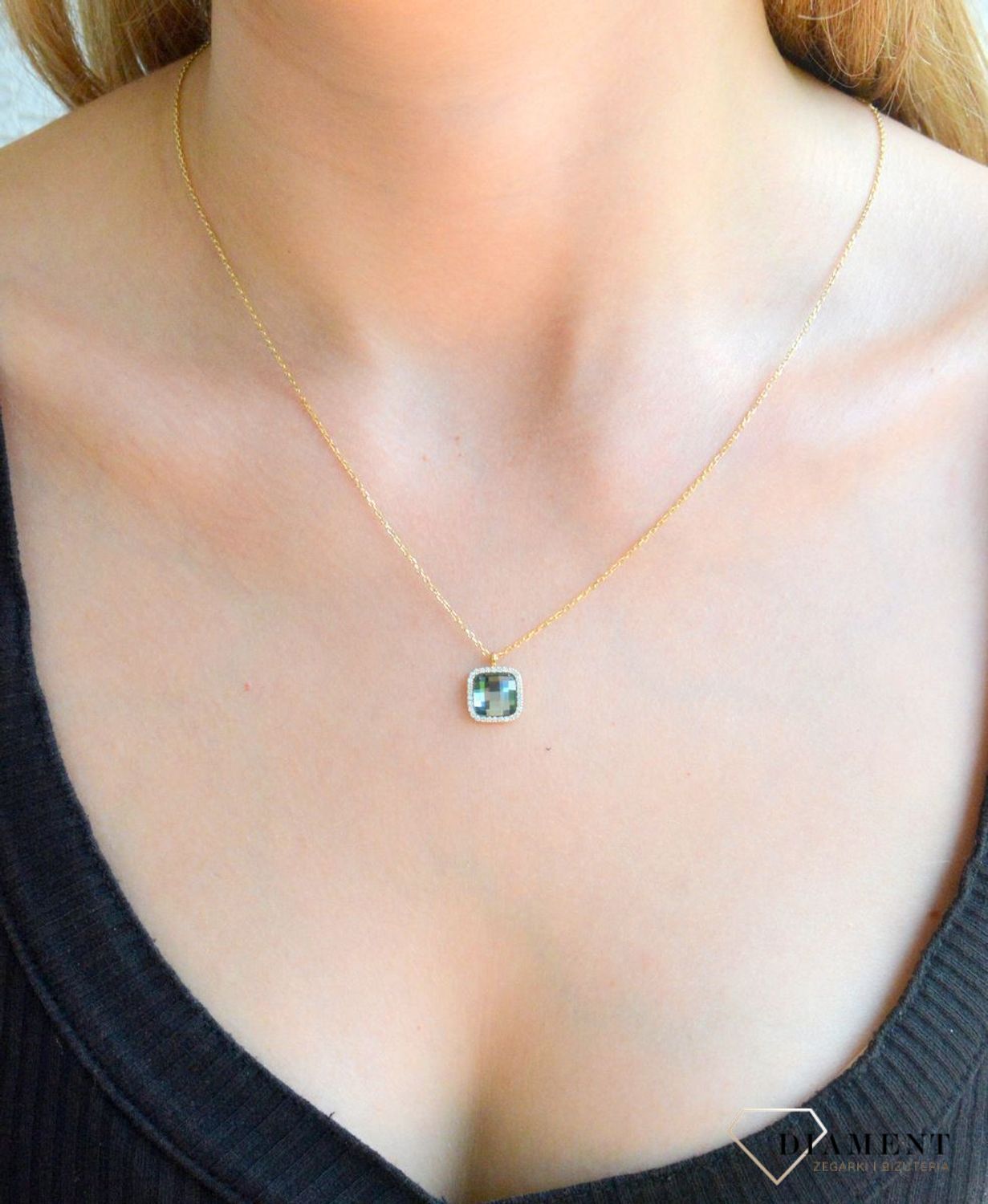 Srebrny naszyjnik celebrytka damska 925 pozłacana z niebieskim kamieniem DIA-NSZ-CYRKONIE-46-925. Srebrny naszyjnik damski. Naszyjnik srebrny celebrytka. Srebrna celebrytka damska z zawieszkami. Srebrny naszyjnik celebrytka damska na.jpg