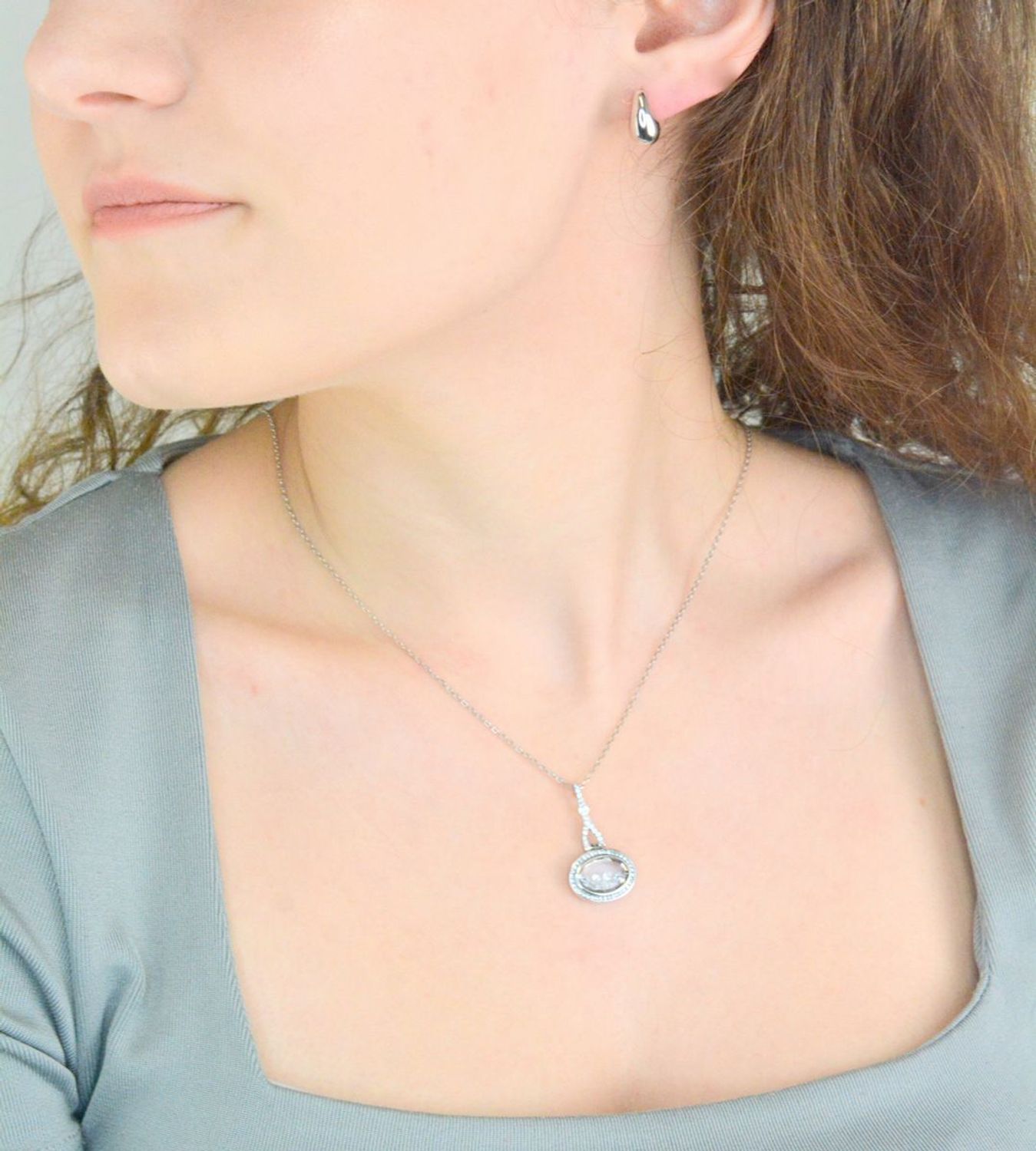 Srebrny naszyjnik damski 925 zawieszka z cyrkoniami DIA-NSZ-CZAPARD-925. Modny naszyjnik damski na prezent. Naszyjnik z zawieszką. Naszyjnik z cyrkoniami. srebrny naszyjnik dla kobiety.1.jpg