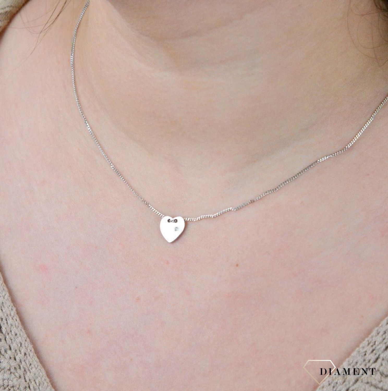 Srebrny naszyjnik celebrytka serce z brylancikiem DIA-NSZ-DIAMENT-SERCE-1-925.jpg