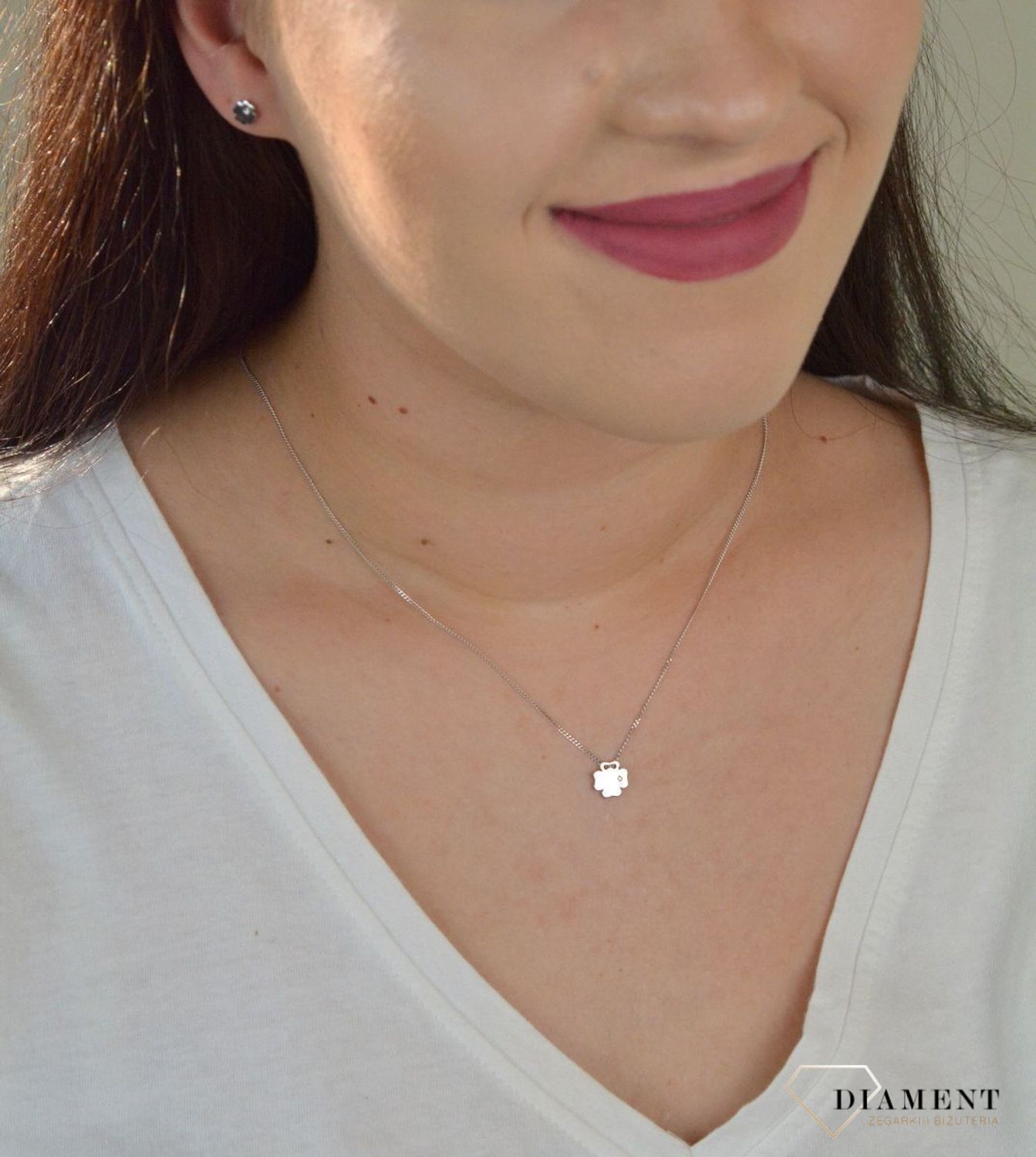 Srebrny naszyjnik celebrytka koniczynka z brylancikiem DIA-NSZ-DIAMENT4-925.jpg
