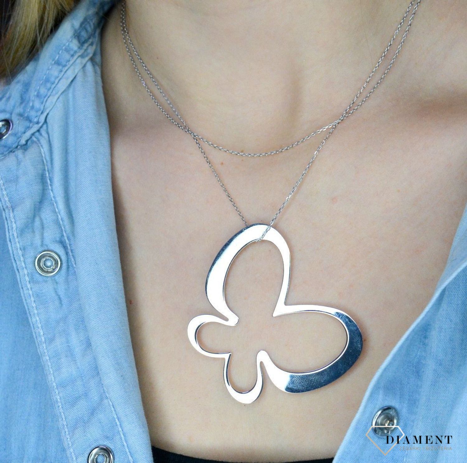 Srebrny naszyjnik 85 cm duży motyl DIA-NSZ-DUZY-MOTYL-925. Długi naszyjnik z zapięciem na karabińczyk. Naszyjnik z dużą zawieszką w kształcie motyla. Długi naszyjnik z zapięciem na karabińczyk. Naszyjnik z dużą zawieszką w ks.jpg