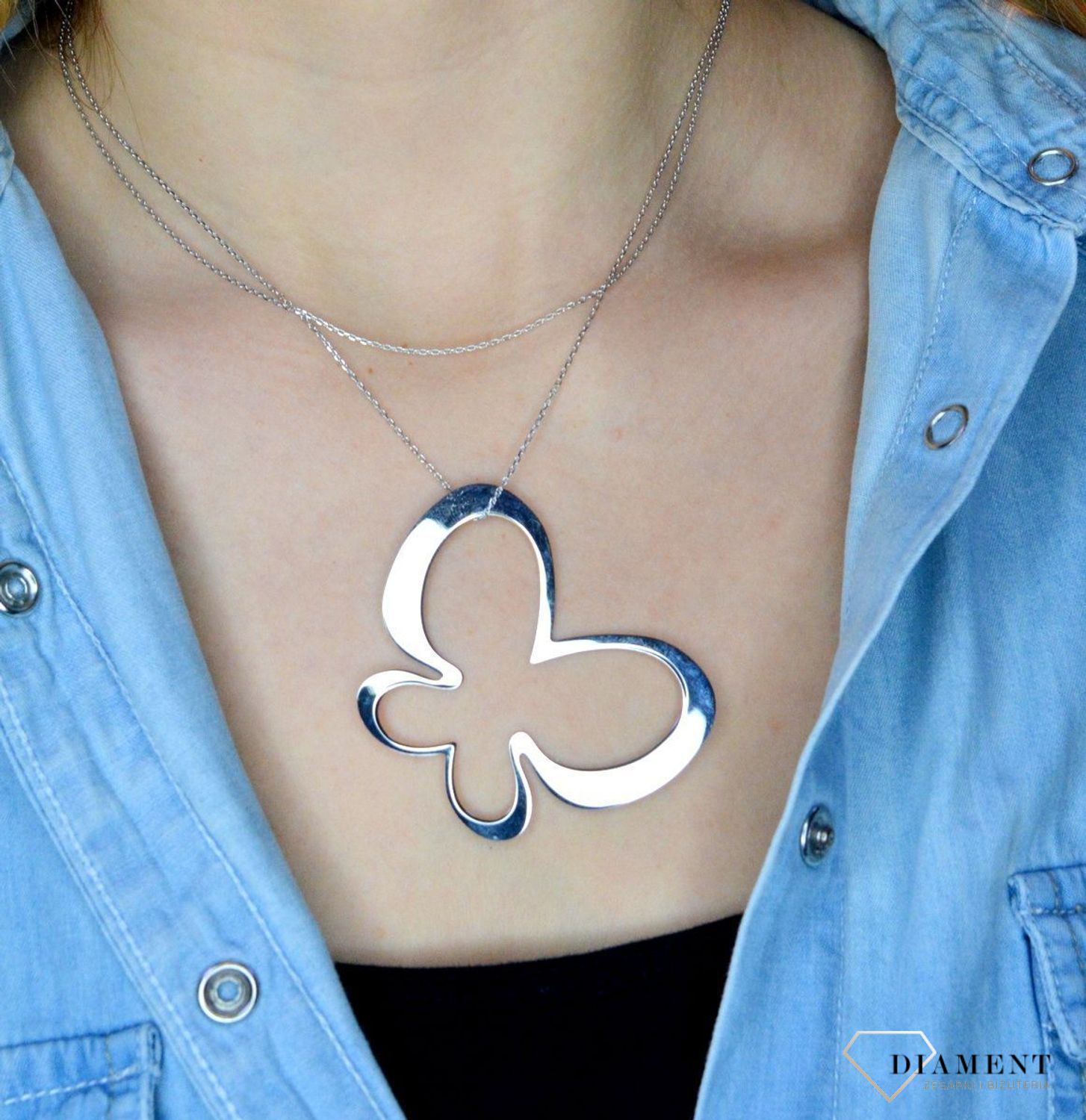 Srebrny naszyjnik 85 cm duży motyl DIA-NSZ-DUZY-MOTYL-925. Długi naszyjnik z zapięciem na karabińczyk. Naszyjnik z dużą zawieszką w kształcie motyla. Długi naszyjnik z zapięciem na karabińczyk. Naszyjnik z dużą zawieszką w ks.jpg