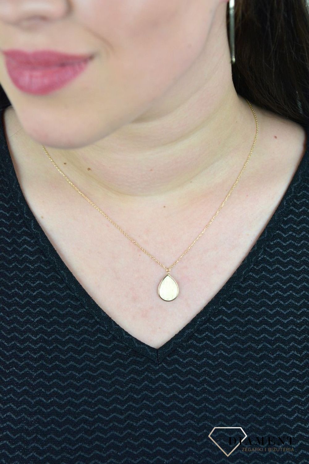 Złoty naszyjnik celebrytka z zawieszką łezka o matowej powierzchni DIA-NSZ-E059--585.jpg