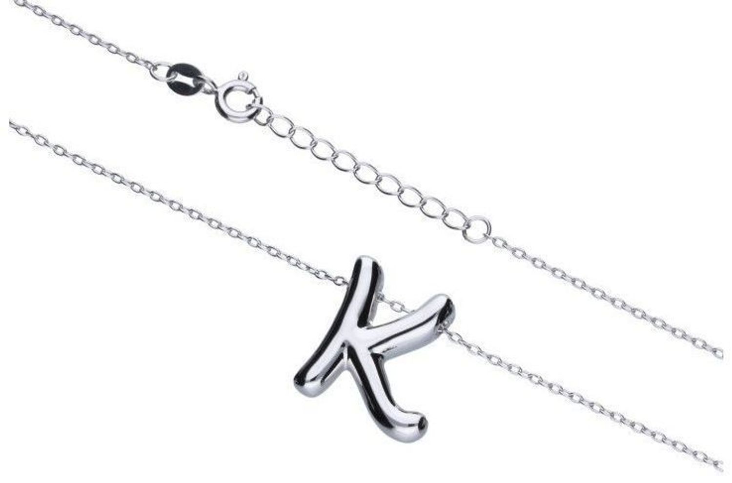 Srebrny naszyjnik z literką K – model DIA-NSZ-EFK-18MM-925. Rodowane srebro 925, zawieszka 18x20 mm, łańcuszek 42 cm + 3 cm. Osobisty prezent i elegancki dodatek.1.jpg