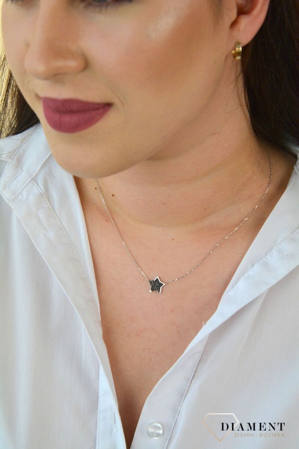 Naszyjnik srebrny gwiazdka z czarnymi cyrkoniami Dall'Acqua DIA-NSZ-GWIAZDA28-925.jpg