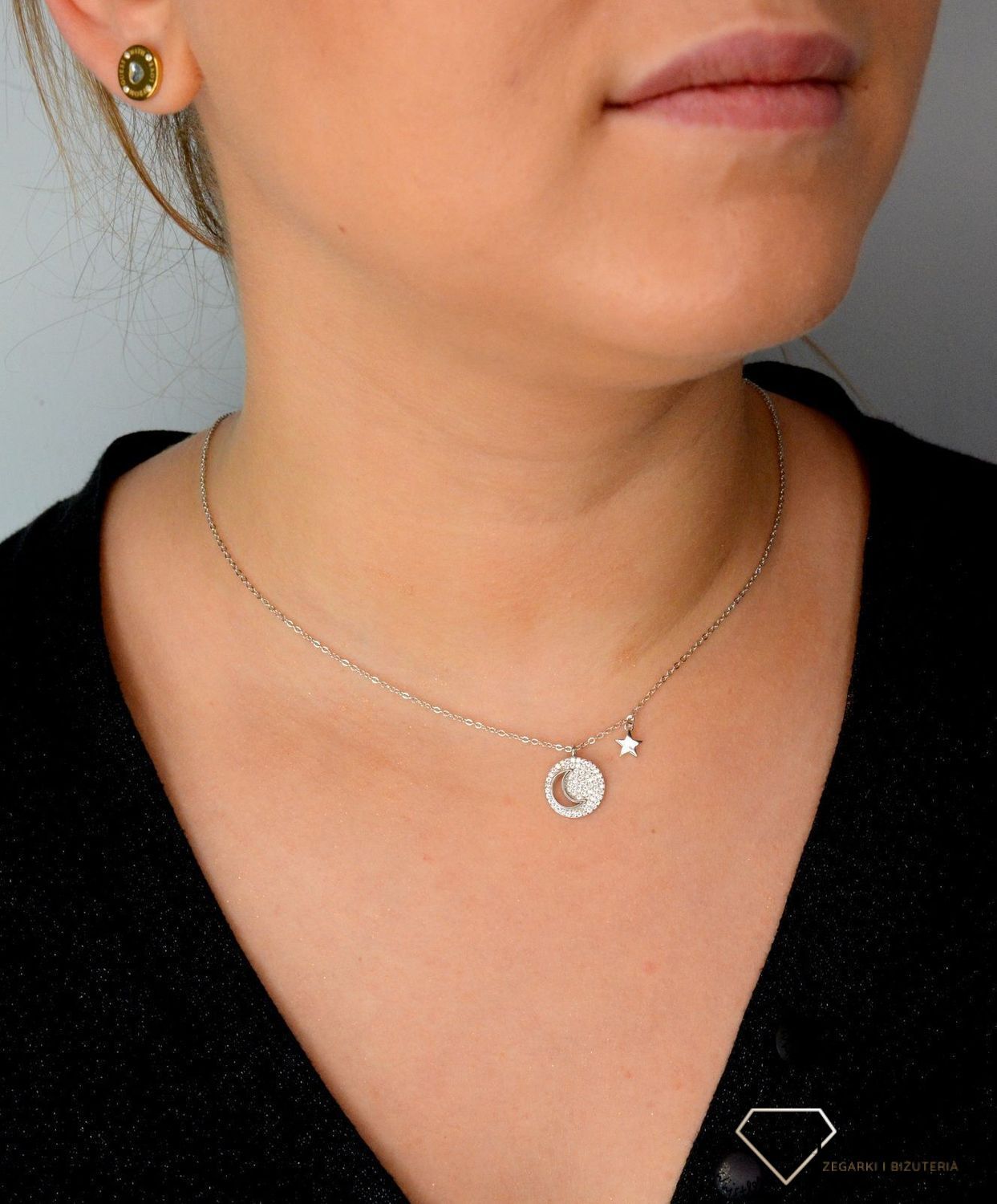 Srebrny naszyjnik celebrytka kółko z cyrkoniami i księżycem DIA-NSZ-GWIAZDKA1-925.jpg