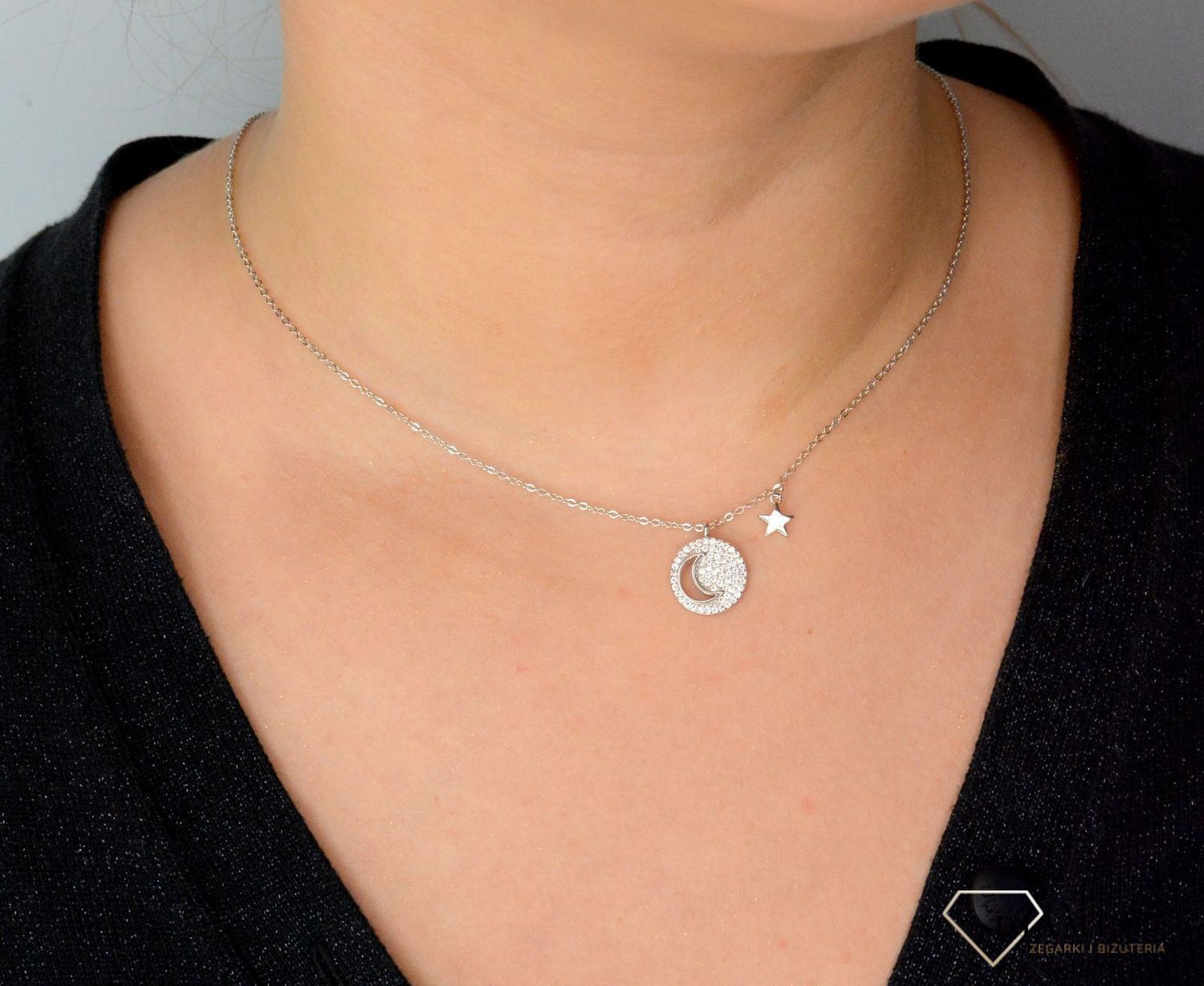 Srebrny naszyjnik celebrytka kółko z cyrkoniami i księżycem DIA-NSZ-GWIAZDKA1-925.jpg