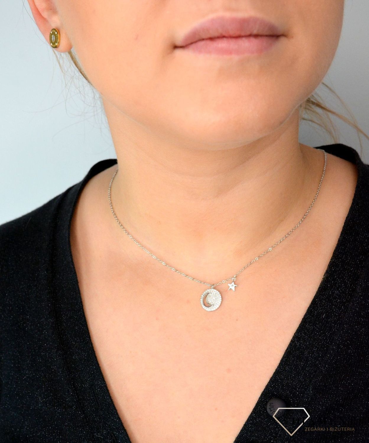 Srebrny naszyjnik celebrytka kółko z cyrkoniami i księżycem DIA-NSZ-GWIAZDKA1-925.jpg