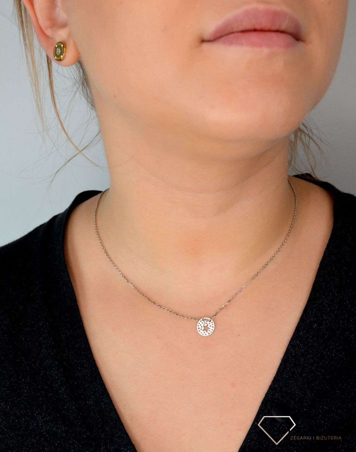 Srebrny naszyjnik celebrytka 'okrągła zawieszka z gwiazdką' DIA-NSZ-GWIAZDKA2-925.jpg