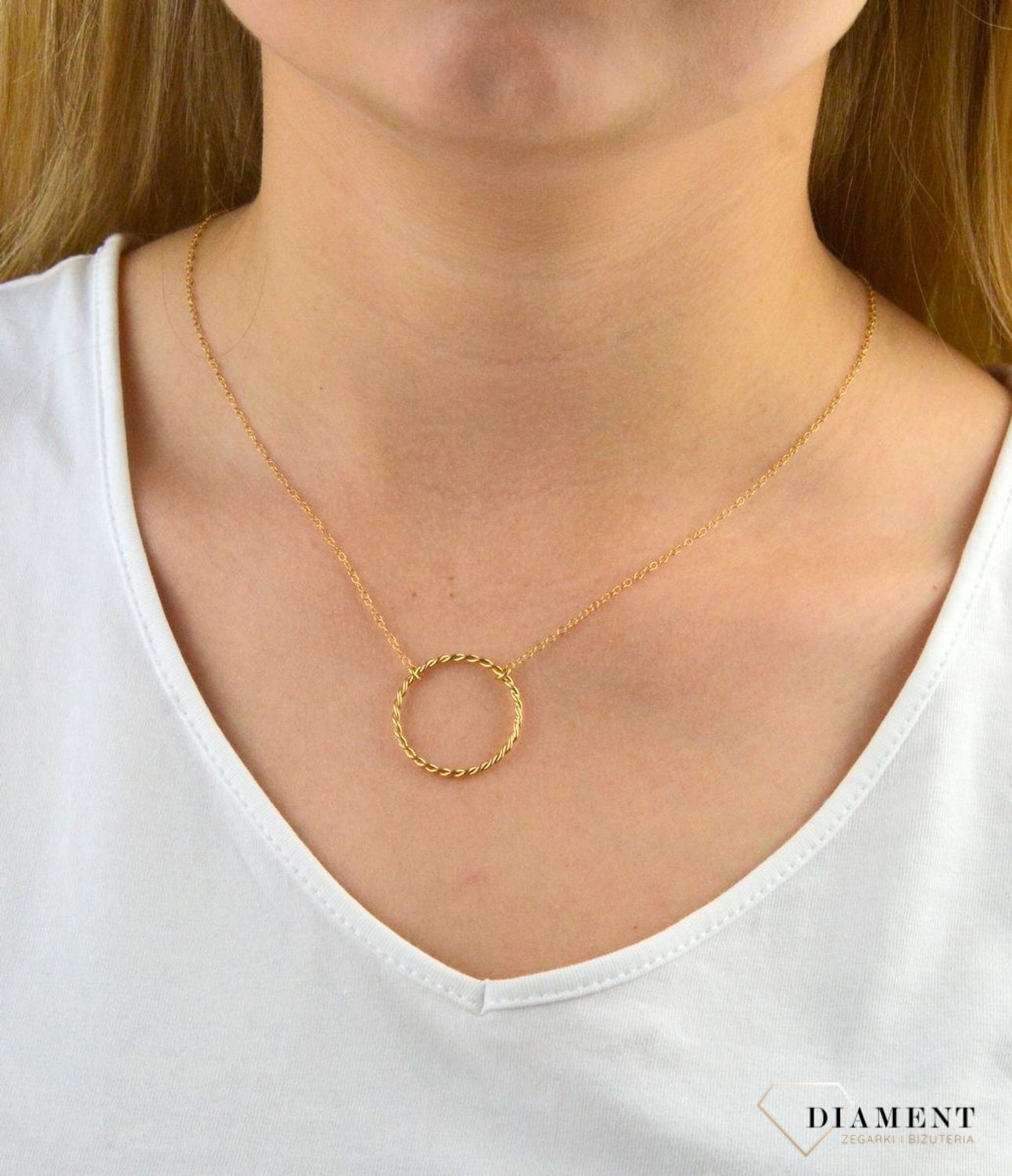 Naszyjnik srebrny pozłacany celebrytka z kółeczkiem DIA-NSZ-KOLKO17-Z-925. Naszyjnik srebrny pozłacany. Naszyjnik srebrny celebrytka. Celebrytka w kolorze złotym. Naszyjnik idealny na prezent..jpg