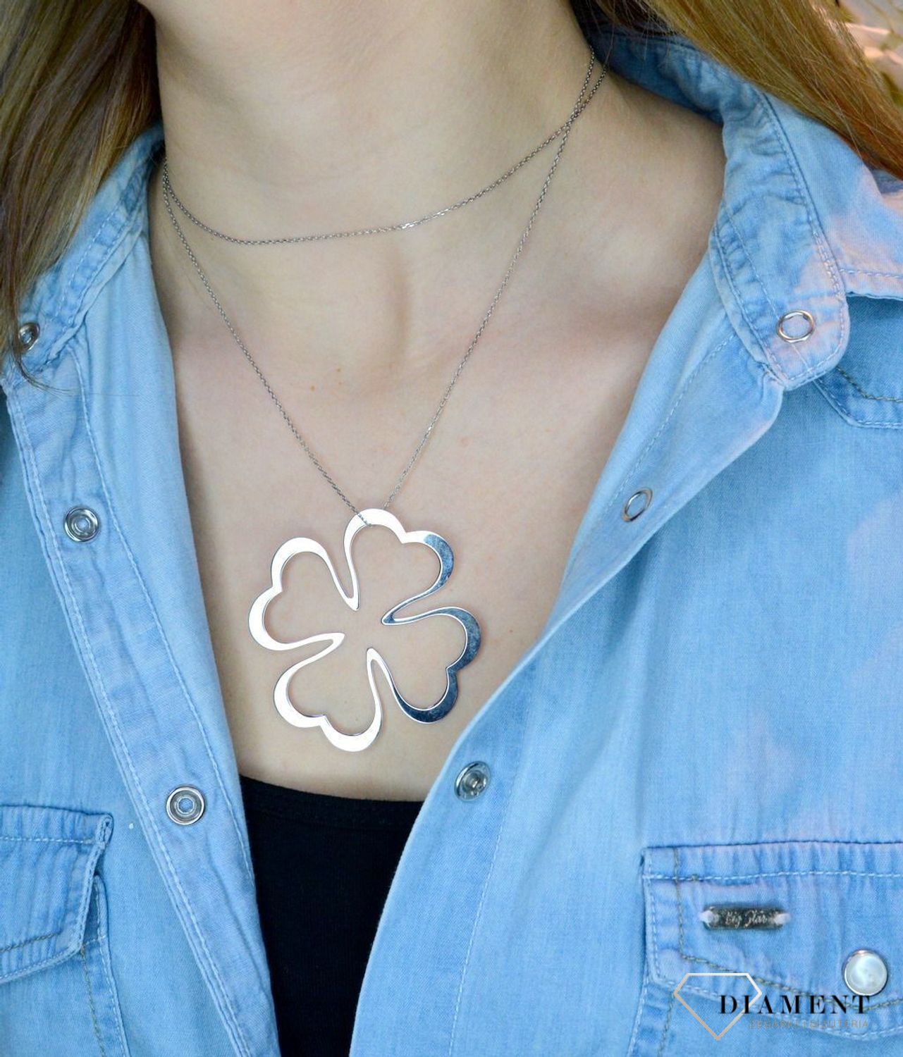 Srebrny naszyjnik 80 cm duża koniczynka DIA-NSZ-KONICZYNKA-5CM-925. Naszyjnik z dużą zawieszką w kształcie koniczynki. Czterolistna koniczyna symbolizuje szczęście. Wielkość zawieszki to 5,5cm. Naszyjnik z nowoczesną zawieszk.jpg