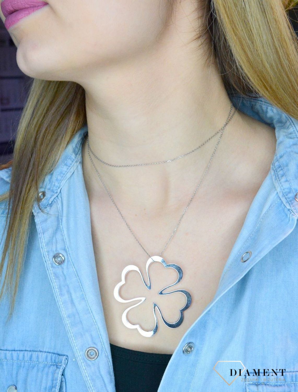 Srebrny naszyjnik 80 cm duża koniczynka DIA-NSZ-KONICZYNKA-5CM-925. Naszyjnik z dużą zawieszką w kształcie koniczynki. Czterolistna koniczyna symbolizuje szczęście. Wielkość zawieszki to 5,5cm. Naszyjnik z nowoczesną zawieszk.jpg