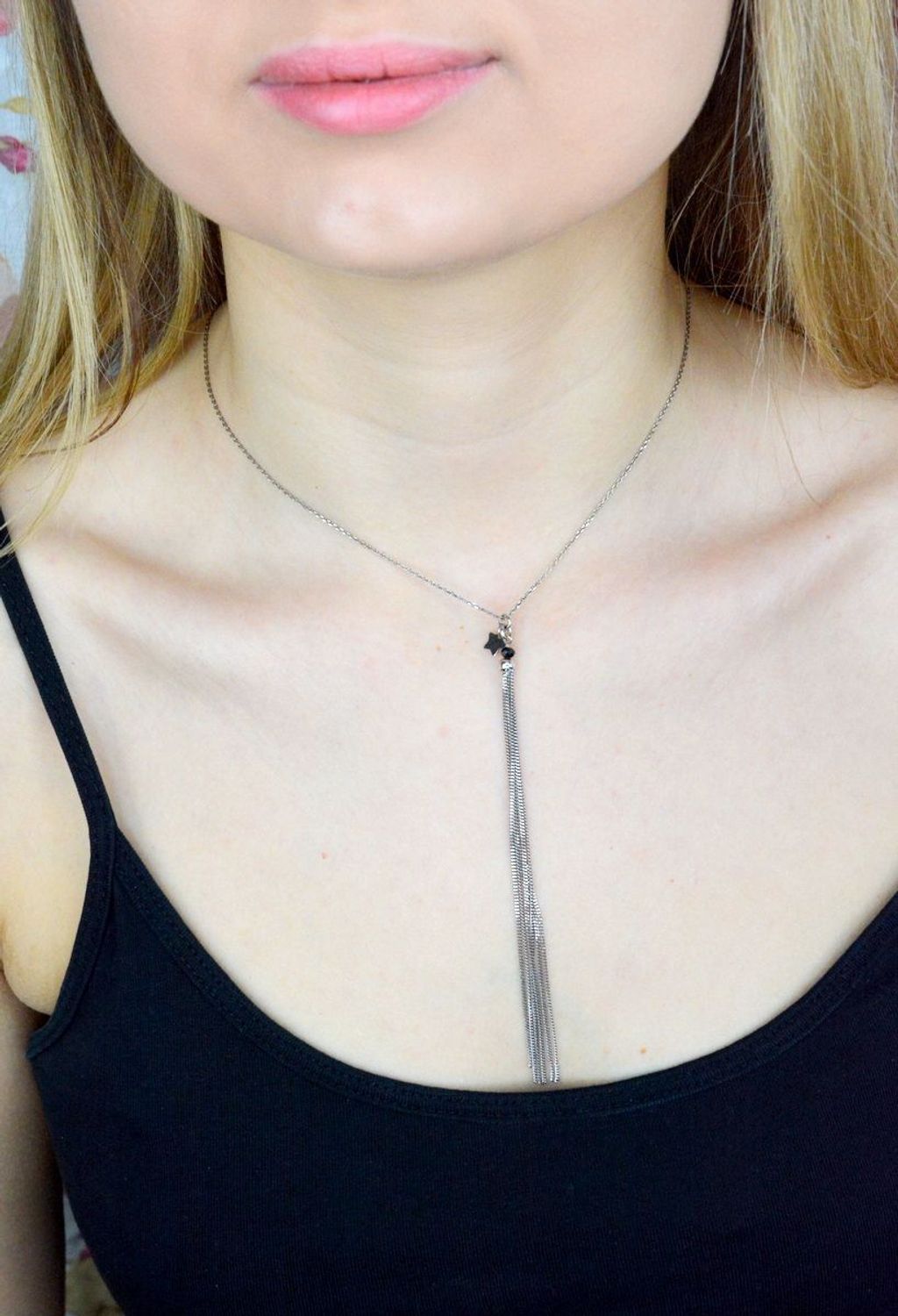 Srebrny naszyjnik damski krawatka z Gwiazdką DIA-NSZ-KRAWATKA9-925. Stylowy damski naszyjnik typu krawatka.  Taki prezent z pewnością przypadnie do gustu każdej modnej kobiecie. Naszyjnik z wiszącymi kłosami..jpg